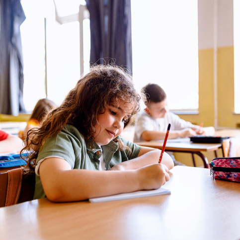 Une élève de primaire