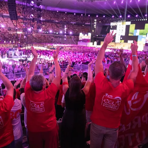 Veillée au stade de France avec Léon XIV